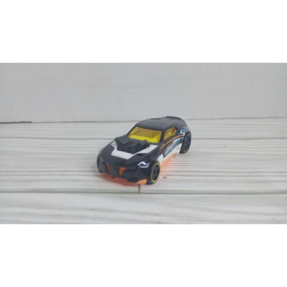 Mattel Hot Wheels 2010  Twininduction Car Black Diecast - Picture 1 of 7